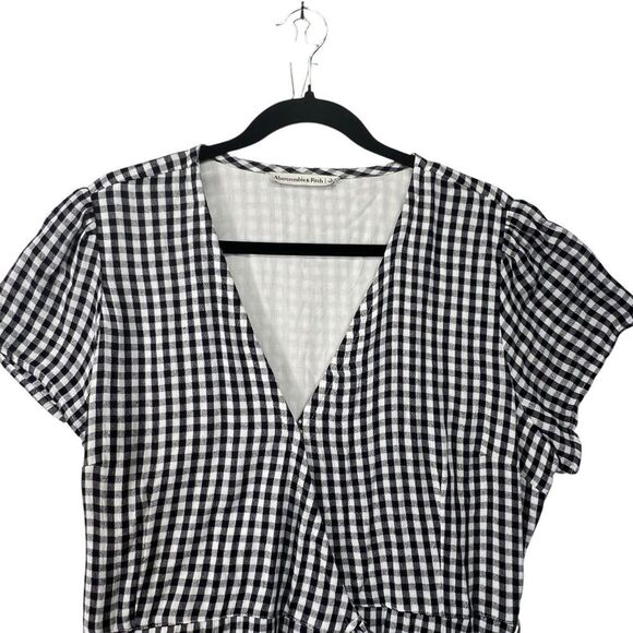Abercrombie & Fitch black and white gingham wrap dress. L dress - Picture 4 of 16
